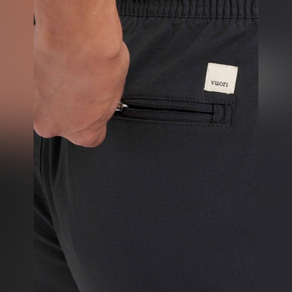 Vuori Ripstop Pants - Picture 5 of 14